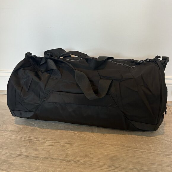 NWT Peloton x lululemon All Day Essentials Duffle Train Gym Bag 32L Large - Picture 6 of 10